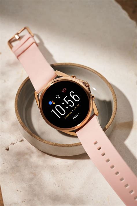 michael kors fossil|Fossil debuts an LTE smartwatch and adds new styles to its .